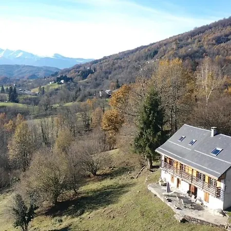 De Montagne Дом отдыха *